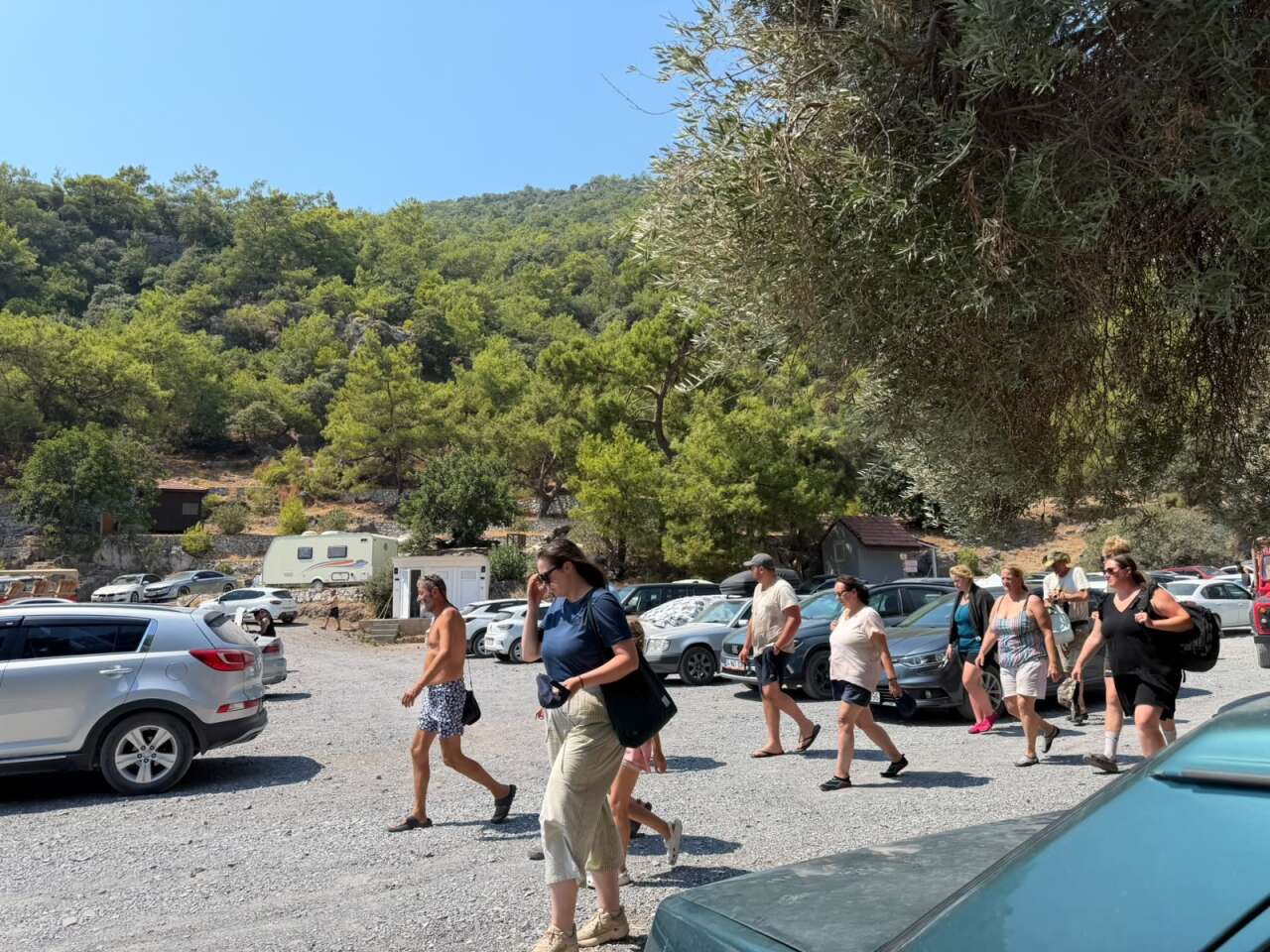 Muğla’nın Saklı Cennetine Akın: 38 Dereceye Rağmen Aşı Koyu Doldu Taştı 1